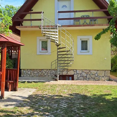 Vadásztanya Apartman *