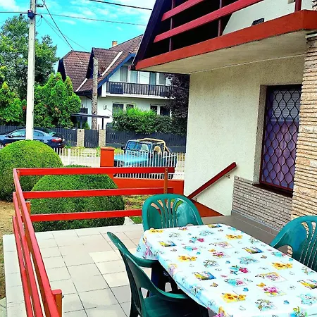 Vadasztanya Apartmanhazak 公寓