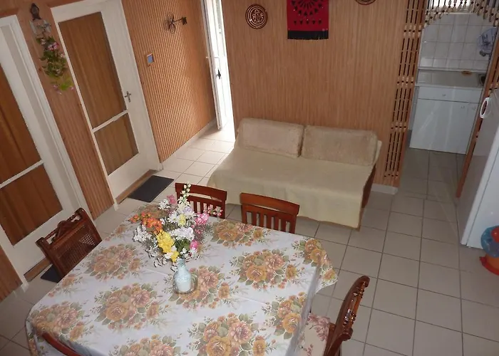 Vadásztanya Apartman *